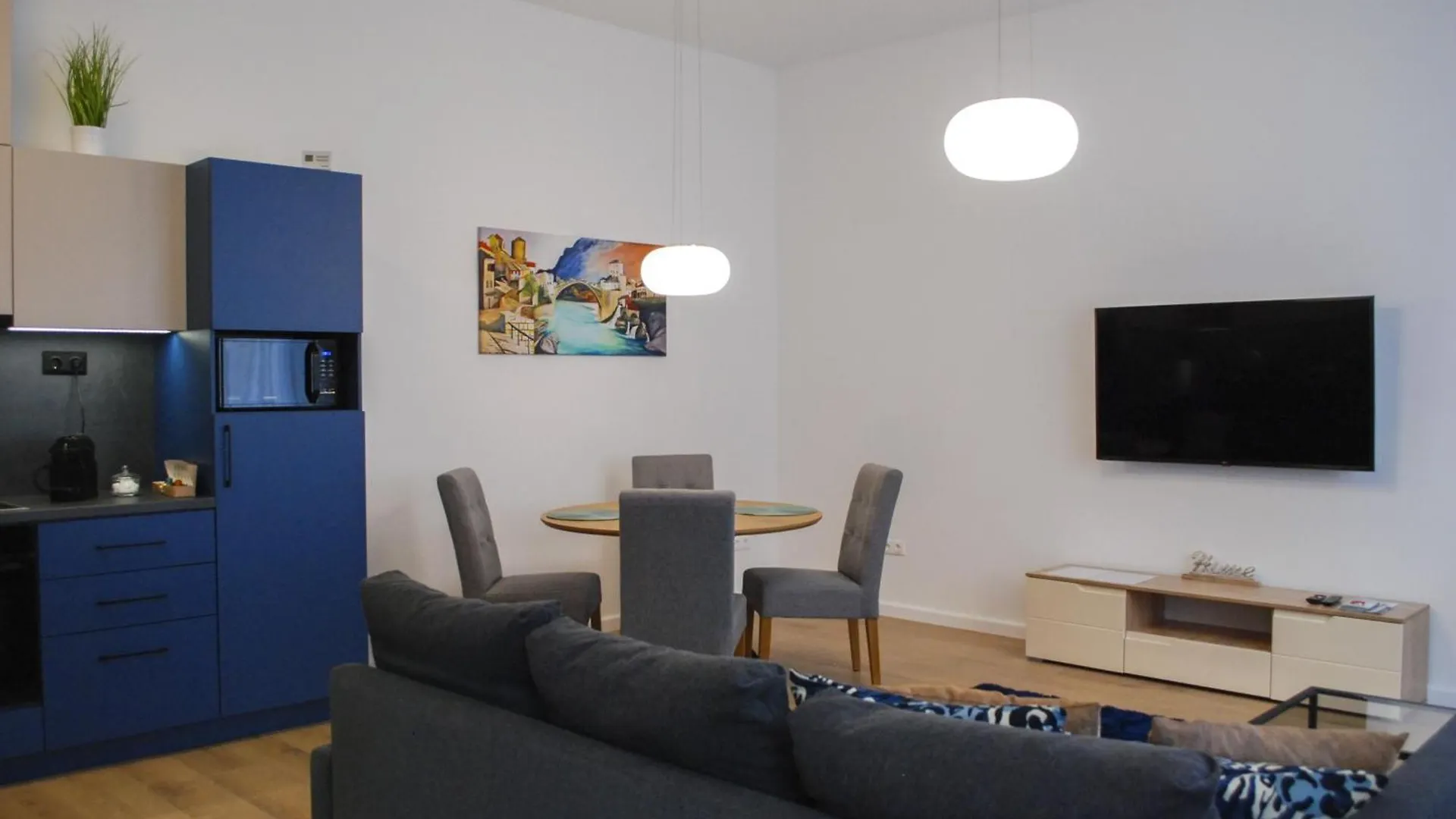 Sunny Apartment In Buda Будапешт