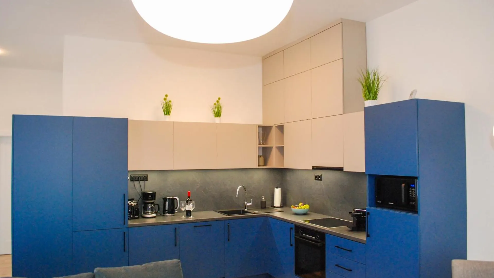 Sunny Apartment In Buda Будапешт