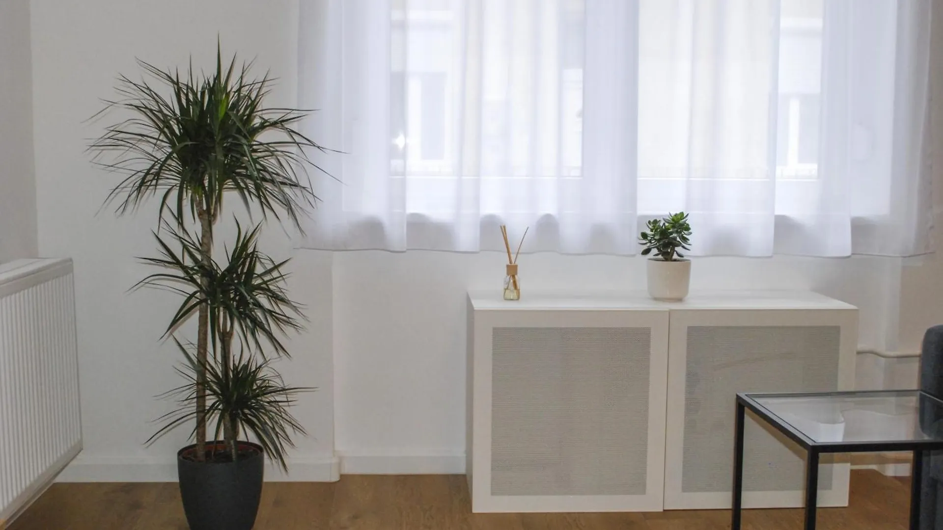 Sunny Apartment In Buda Будапешт