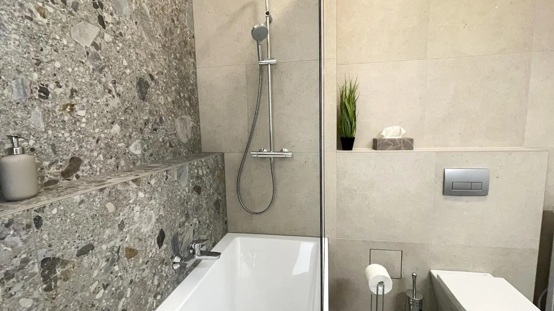 Sunny Apartment In Buda Будапешт Венгрия